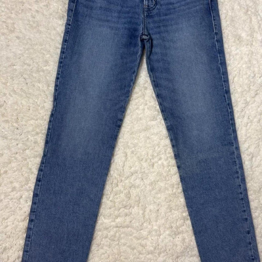 Hollister High Waisted Light Blue Wash Straight Leg Jeans Womens Size 26 NWOT